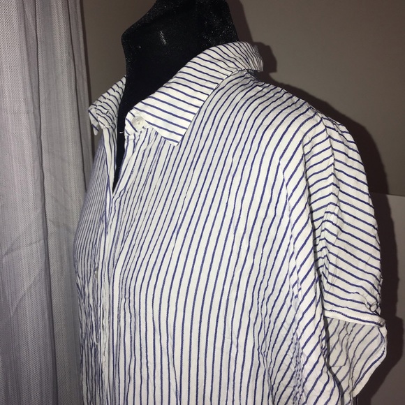 Forever 21 short sleeve stripped button up - Picture 4 of 8